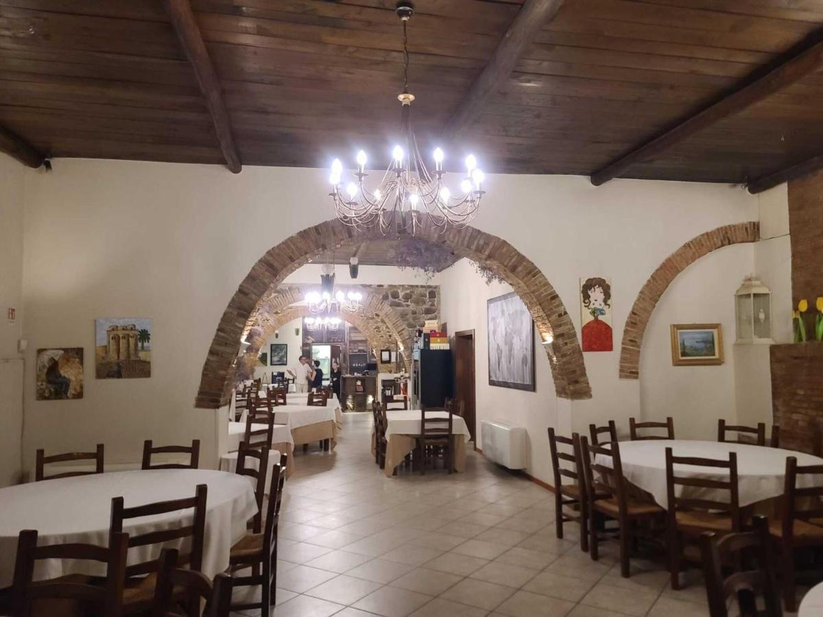 ريندي Riccio - La Cantina Del Contadino المظهر الخارجي الصورة